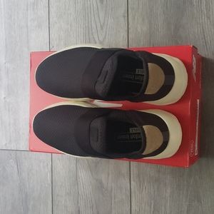NIB New Balance slip on sneakers